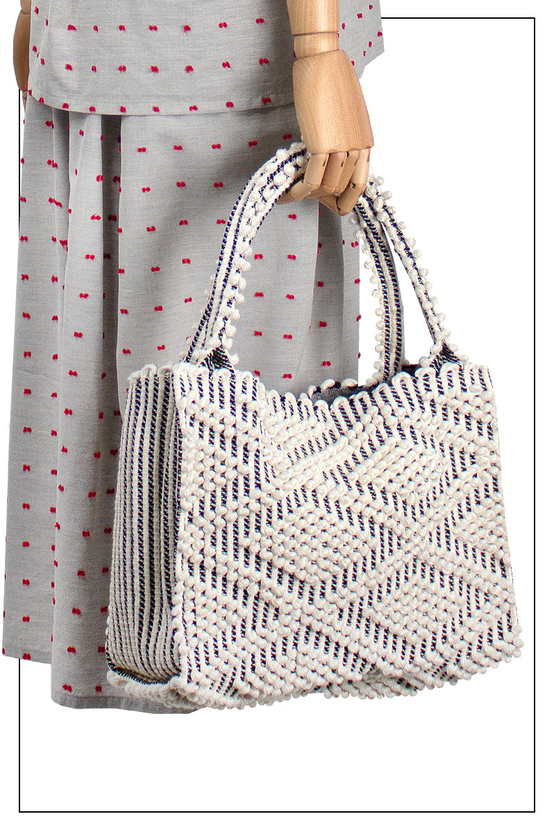 MONTESANTU SM - Sustainable handwoven small hobo handbag - Cream Linen and Black base bag