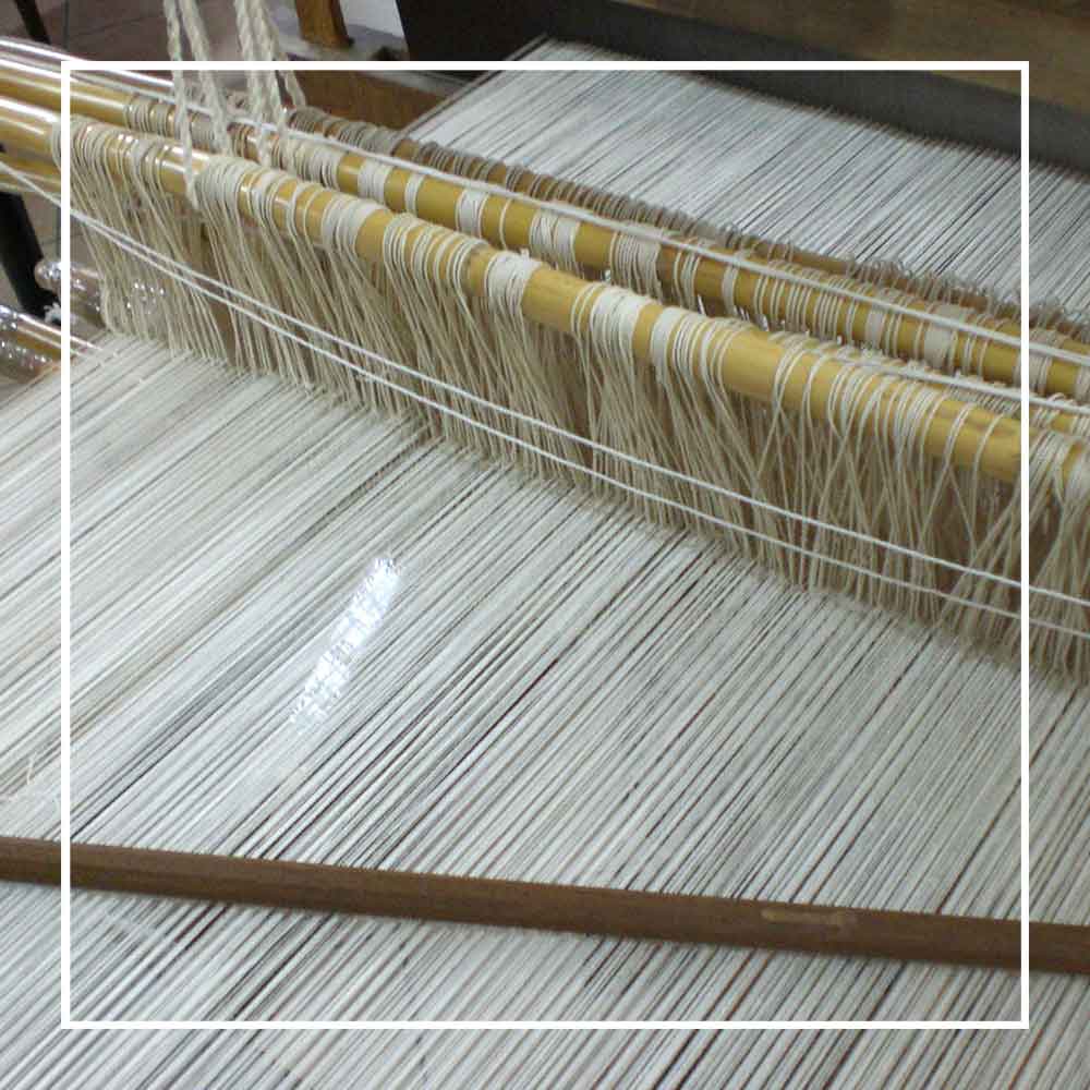 PIATTA Rombetti - Sustainable handwoven zip purse handbag entirety hand-woven. ORANGE and TAUPE