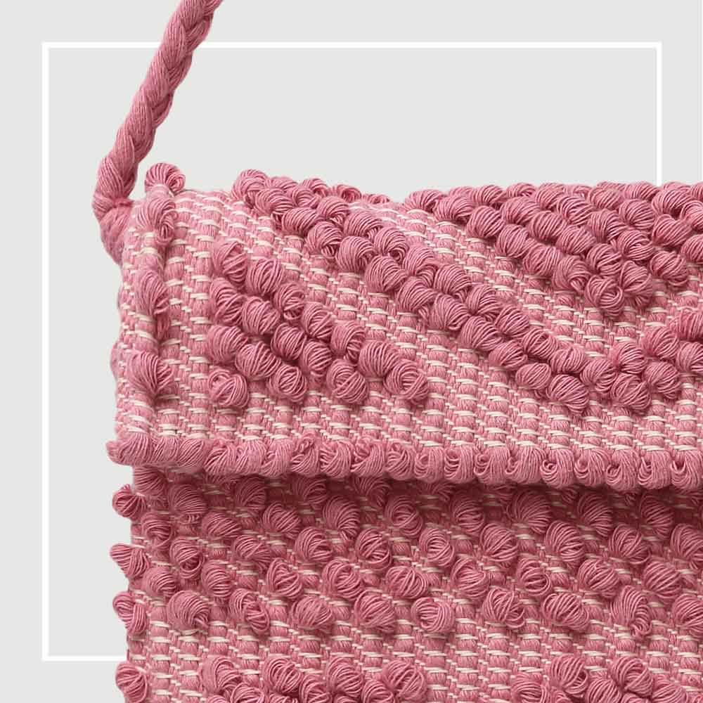 SUNI Rombi Pink. Luxurious Craftsmanship. Experience the artistry that goes into creating each item in our collection.