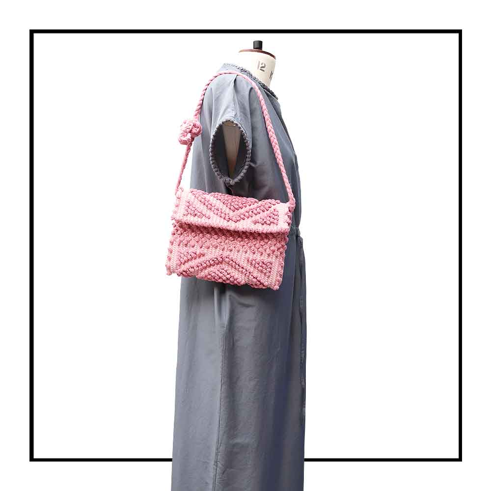 SUNI Rombi Pink. Luxurious Craftsmanship. Experience the artistry that goes into creating each item in our collection.