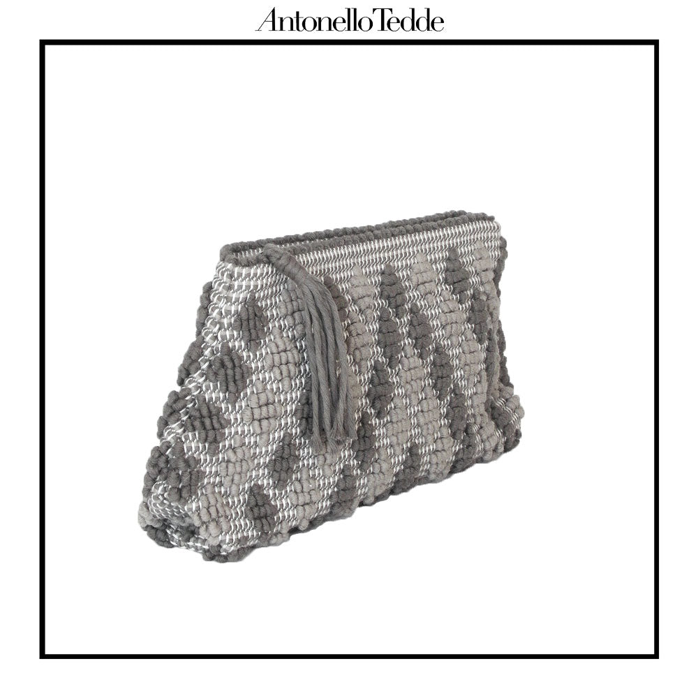 PIATTA Rombetti - Sustainable handwoven zip purse handbag entirety hand-woven. TAUPE and DARK TAUPE