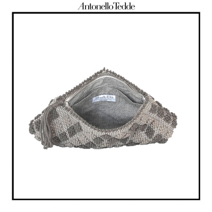 PIATTA Rombetti - Sustainable handwoven zip purse handbag entirety hand-woven. TAUPE and DARK TAUPE