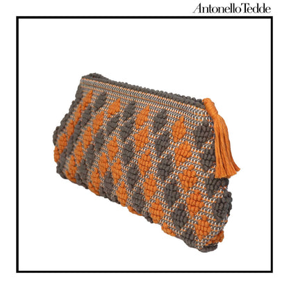 PIATTA Rombetti - Sustainable handwoven zip purse handbag entirety hand-woven. ORANGE and TAUPE