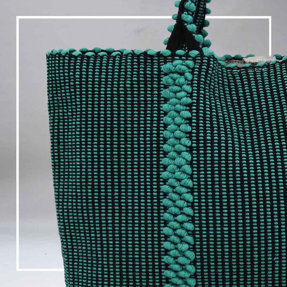 LISCIA Tro - Green and Black -tote-handbag- detail view eco-friendly-fashion-handbag-preserving-craft