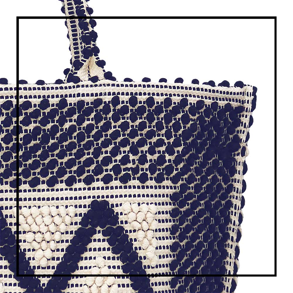 Detail view front handbag - Sustainable tote - summer bag - luxury handbag - handwoven black and white tote made in Italy by hand • timeless individualistic fashion • eco-friendly fashion • socially responsible, lasting fashion