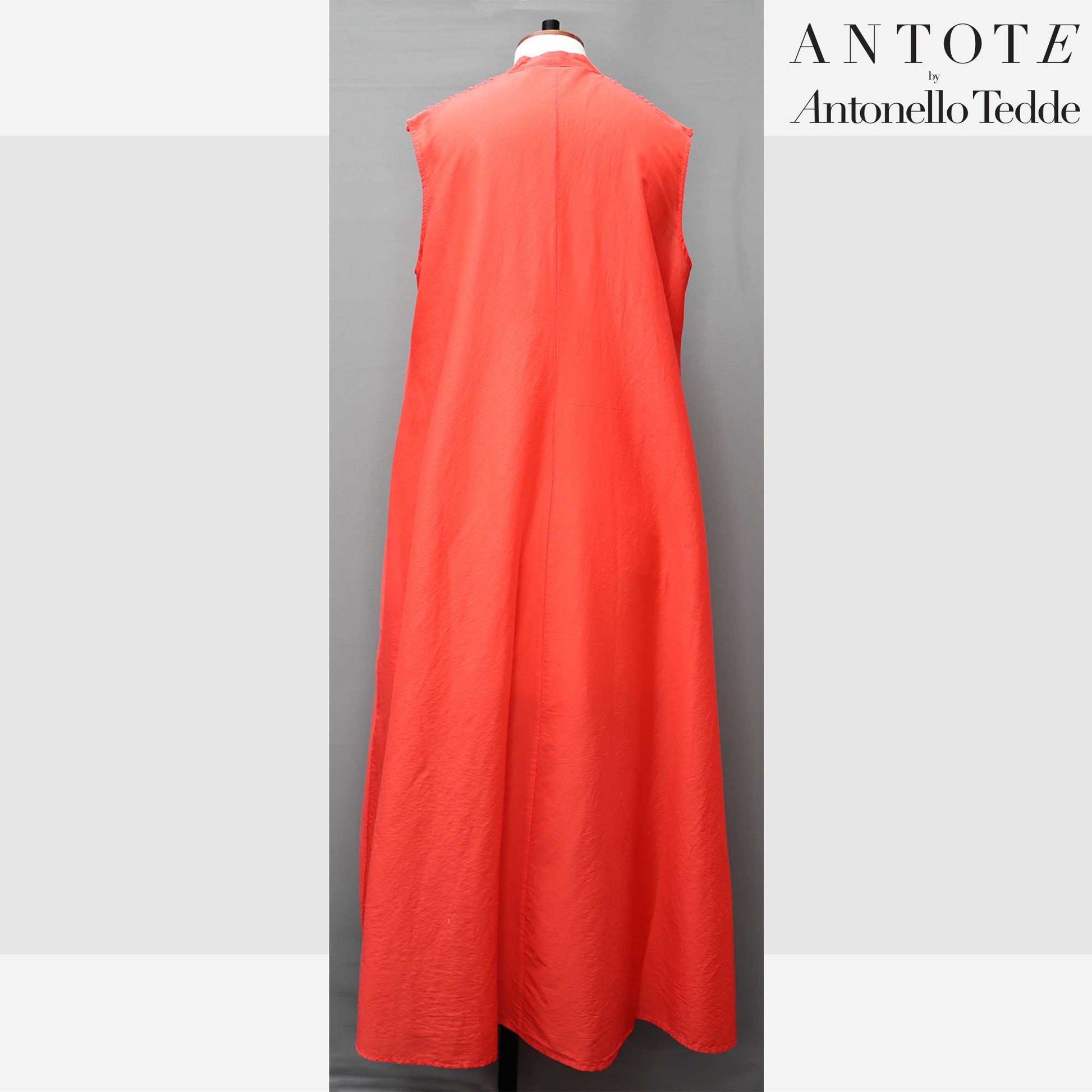 RED DRESS ANTOTE_HAND-WOVEN DETAILS  back