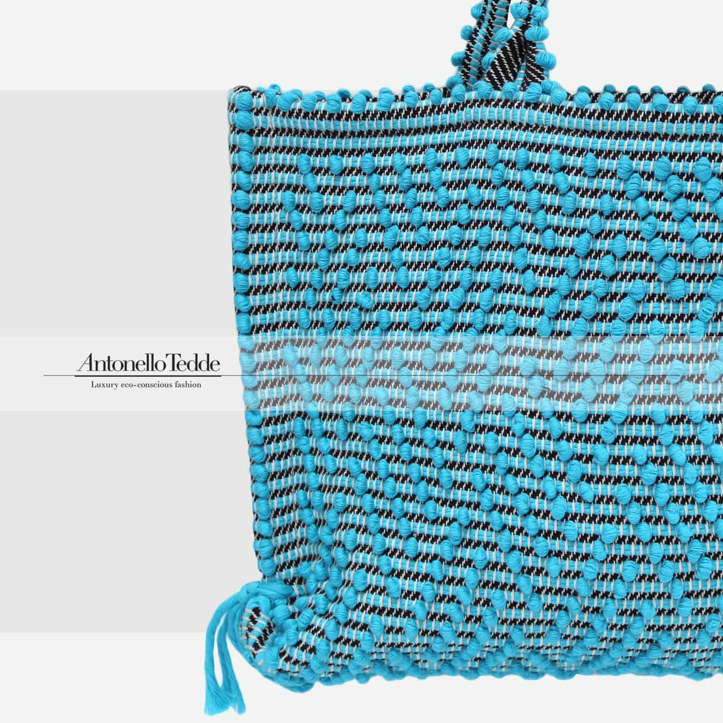 CAPRICCIOLI Medium ZigZag - Eco-conscious handwoven medium tote handbag - Turquoise
