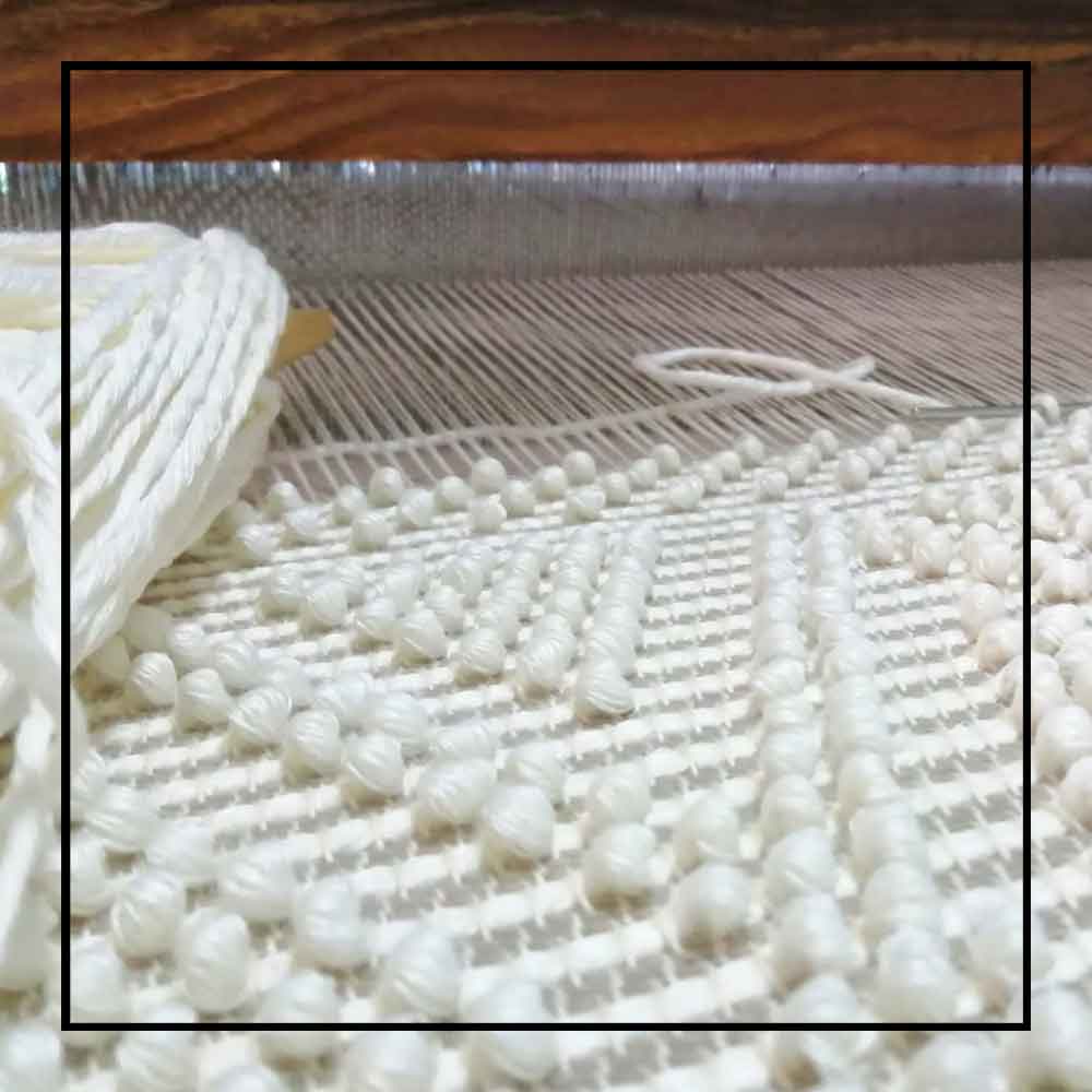 Antonello Tedde tote bag is made using hand woven fabrics Made of Italian Linen and regenerated Cotton , it is unlined with a practical inner pocket and a diamond pattern. A magnet fastens the bag keeping it secure. The bag is made using authentic Sardinian hand weaving methods in ethically managed factories. 