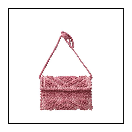 SUNI Rombi Pink. Luxurious Craftsmanship. Experience the artistry that goes into creating each item in our collection.